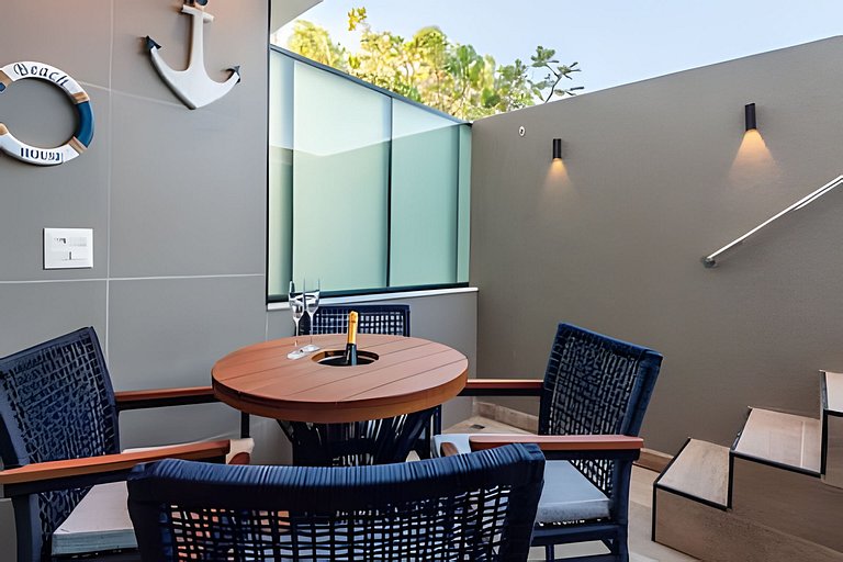 Frente al mar con piscina climatizada privada