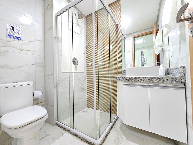 Apt near natural pools, fits up to 6 guests