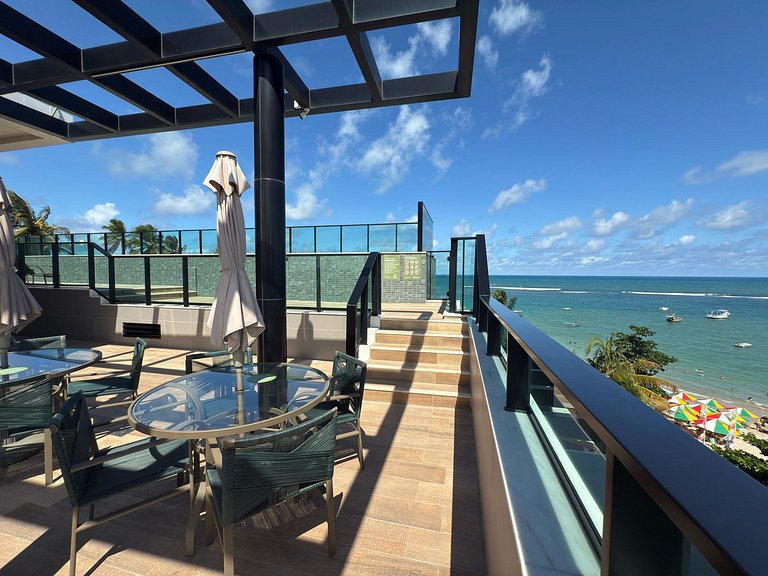 Beachfront flat at Porto de Galinhas beach, close to the nat