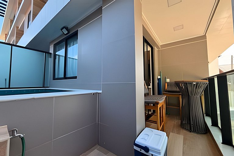Flat frente al mar con piscina privada