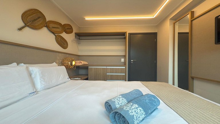 Flat com piscina Privativa