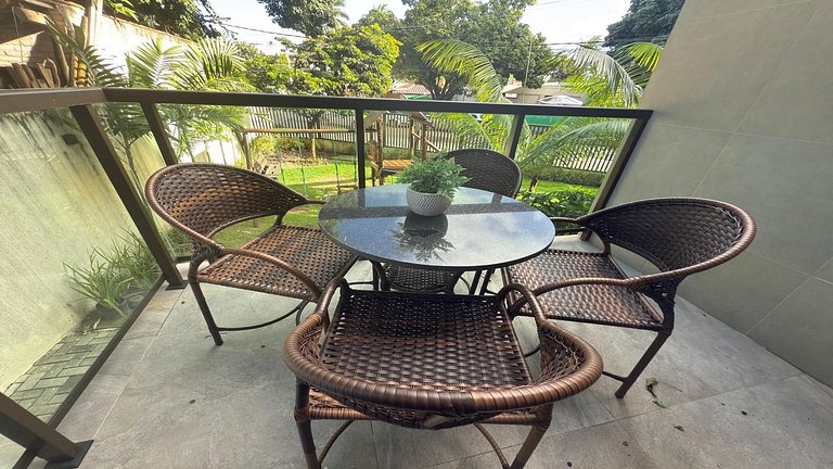 Flat Moderno com Piscina Privativa e Localização Privilegiad