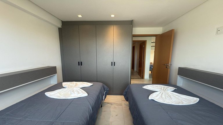 2 bedroom flat close to the Natural Pools