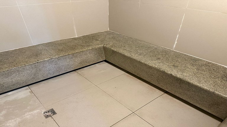 Two-Bedroom Apartment in Muro Alto