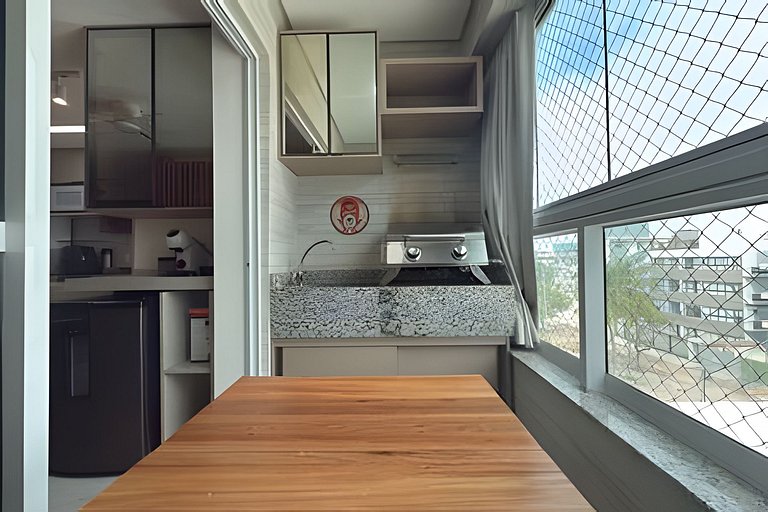 50 m das piscinas naturais e centrinho p 6 pessoas