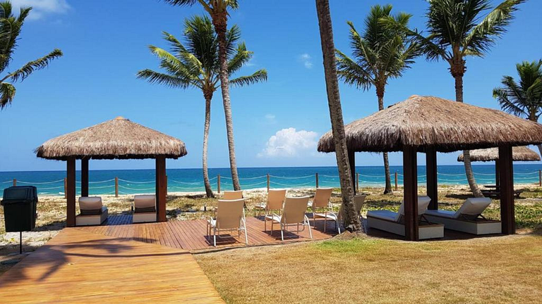 Apt. de Dois Quartos pé na areia em Muro Alto