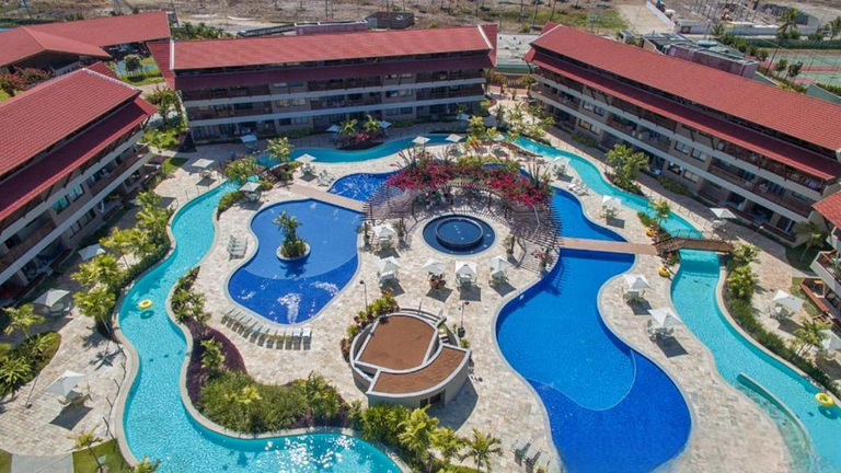 Apt. de Dois Quartos pé na areia em Muro Alto