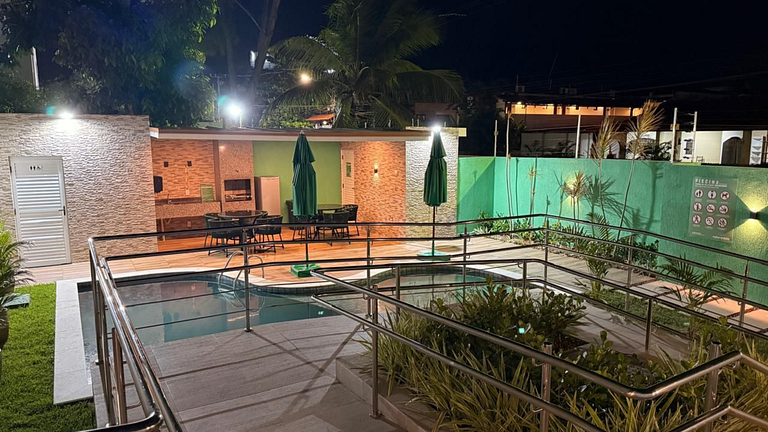 Apt próximo as piscinas naturais