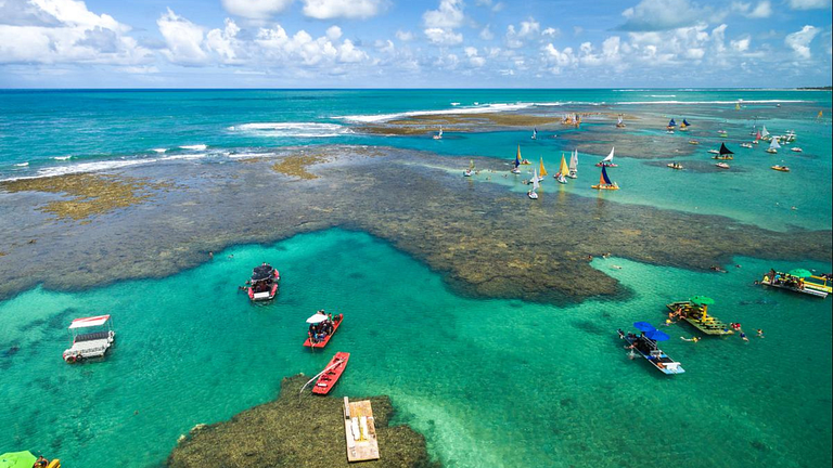 Apt próximo as piscinas naturais