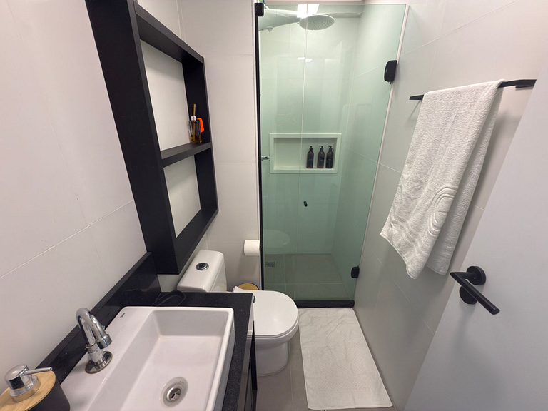 Cozy Ocean-View Flat | Sunny Beach 105