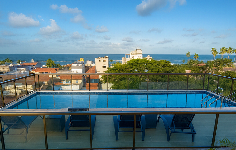 Flat c/piscina privativa próx as piscinas naturais