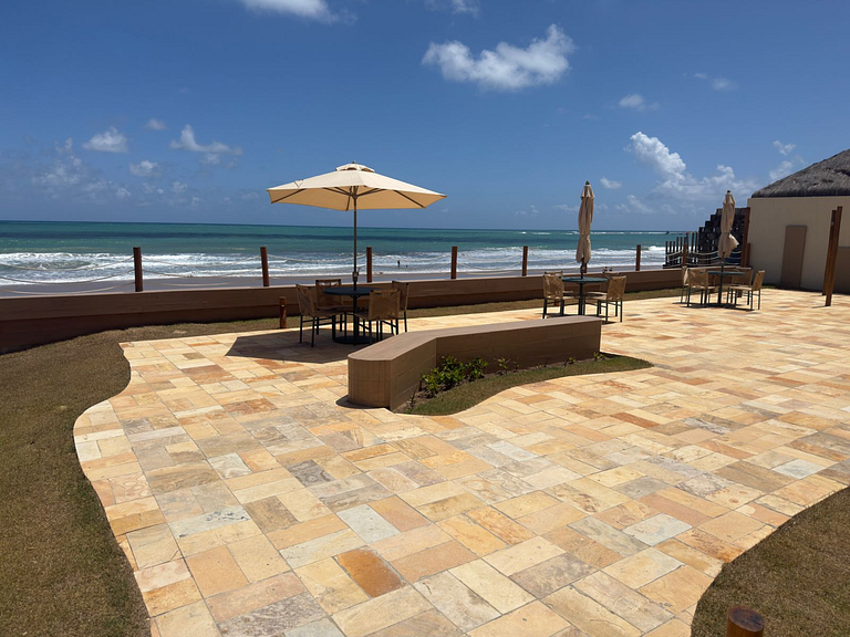 Eco-Luxury Beachfront Apt, Ocean View, 800m