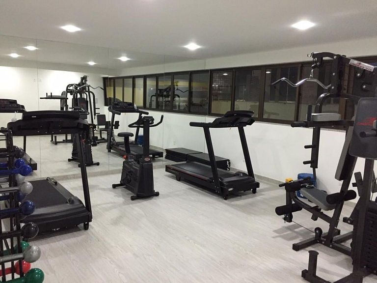 Ocean view of Boa Viagem beach for 4 people.