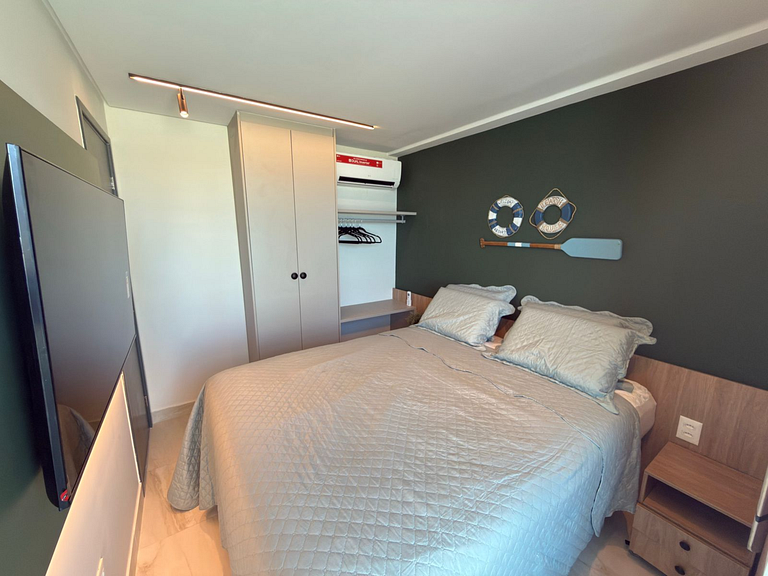 Piscina Privada con Vista al Mar