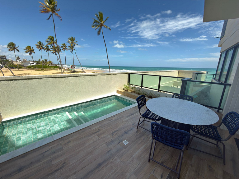 Piscina Privada con Vista al Mar