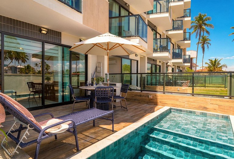 Flat Pé na Areia com Piscina Exclusiva