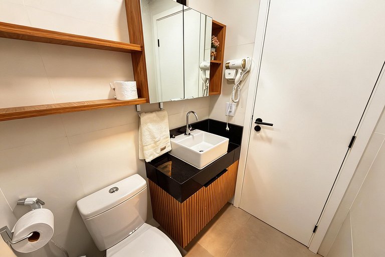 Vista al Mar a 1 Minuto de la Playa • Sunny Beach