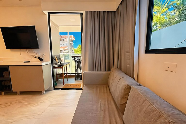 Beachfront flat with private pool