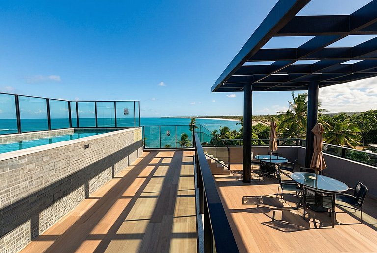 Flat beira mar com piscina privativa