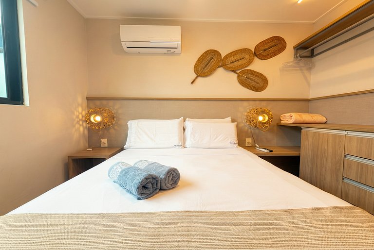 Flat com piscina Privativa