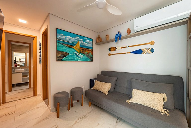 Central apt near the stunning natural tide pools