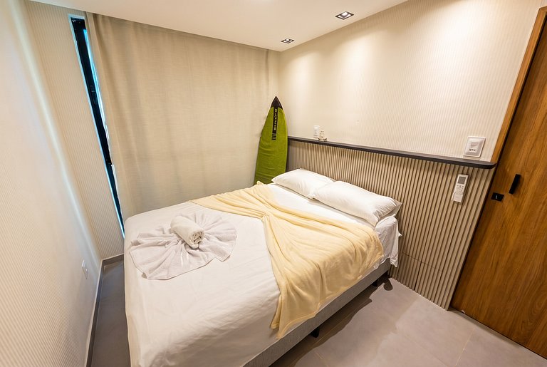 Cozy Ocean-View Flat | Sunny Beach 105