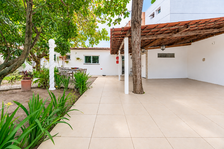 Casa de Luxo c/ Piscina Próx. as piscinas naturais